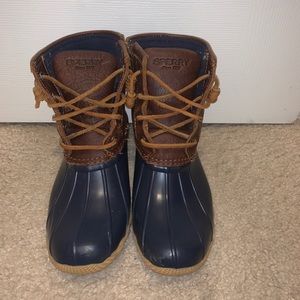 Women’s sperrys duck boots size 5